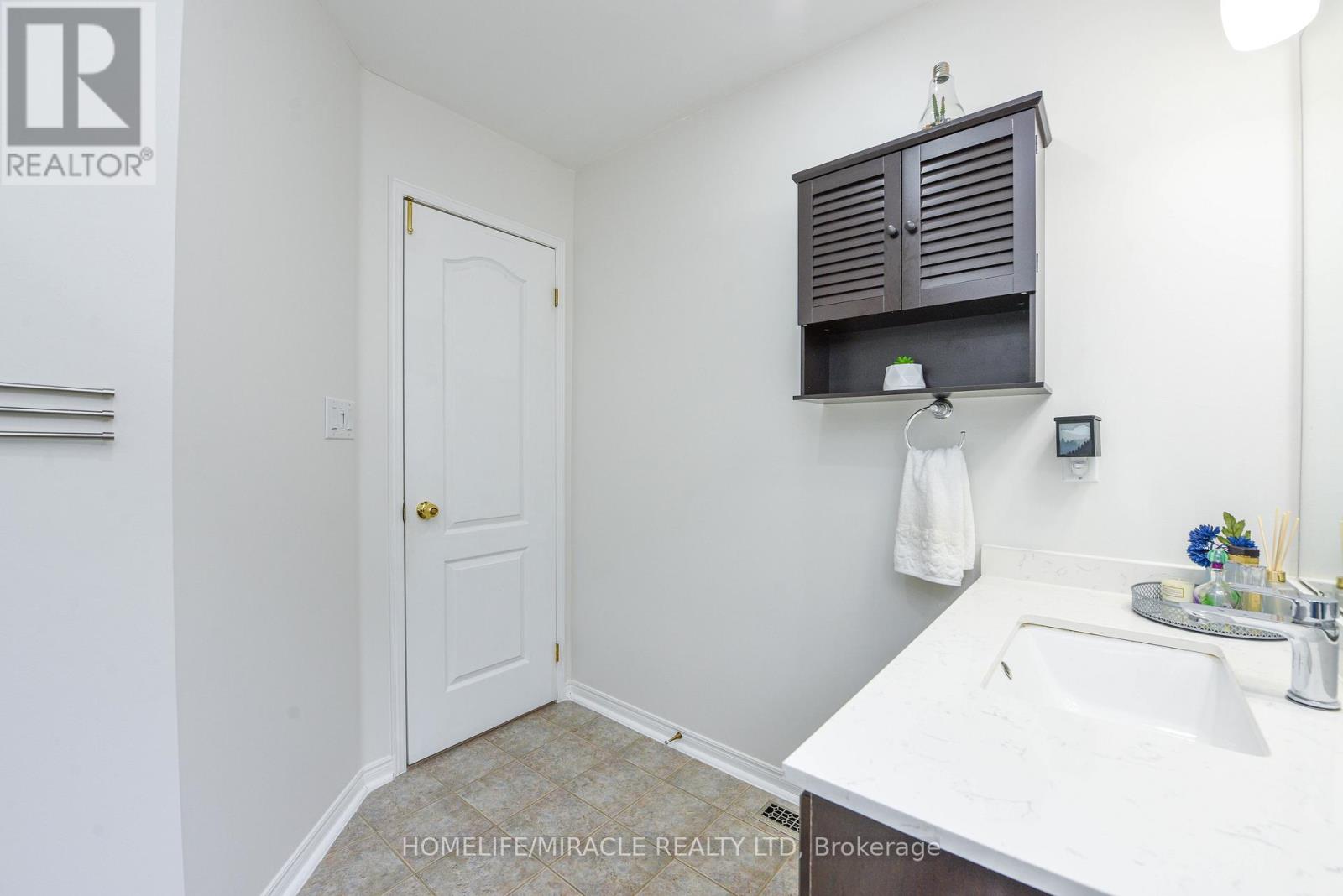 113 SECLUSION CRESCENT, Brampton (Sandringham-Wellington), Ontario, L6R1K8 — Photo 24