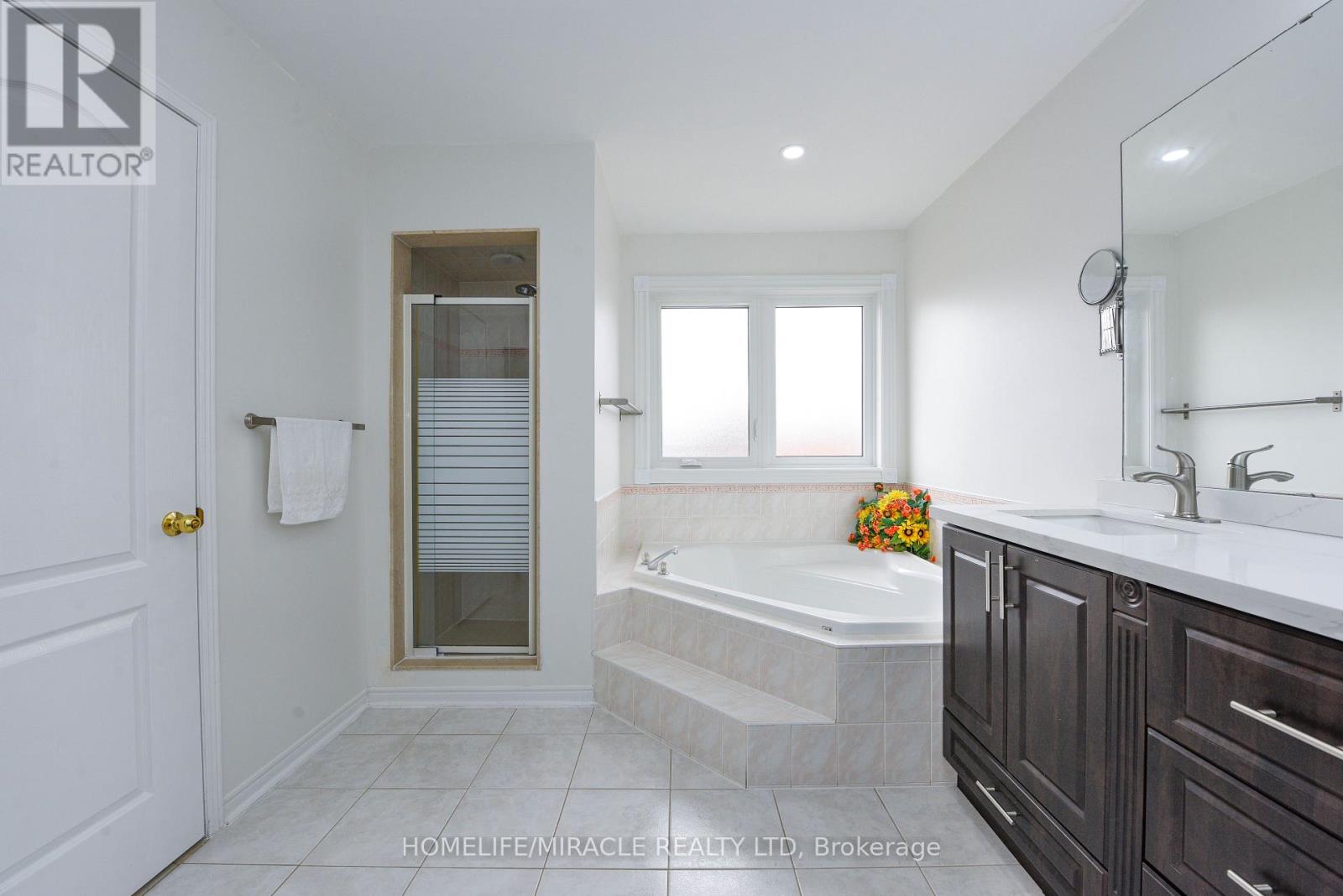 113 SECLUSION CRESCENT, Brampton (Sandringham-Wellington), Ontario, L6R1K8 — Photo 38