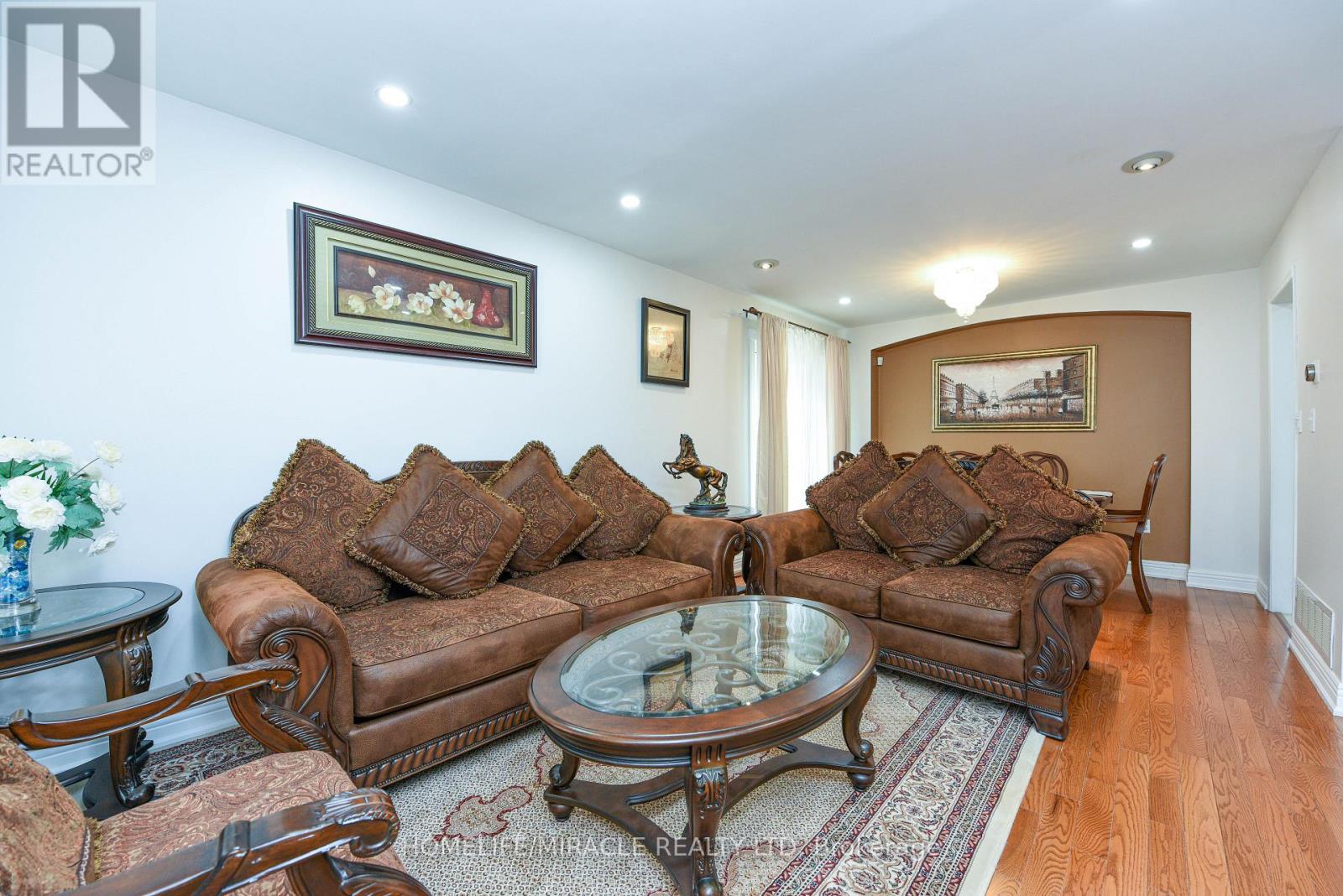 113 SECLUSION CRESCENT, Brampton (Sandringham-Wellington), Ontario, L6R1K8 — Photo 8