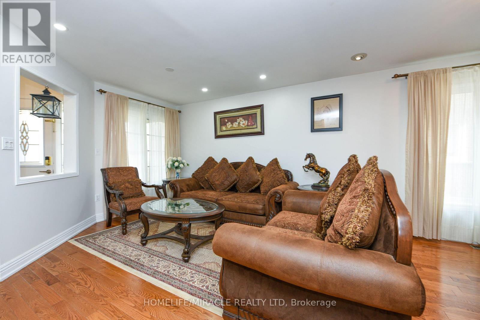 113 SECLUSION CRESCENT, Brampton (Sandringham-Wellington), Ontario, L6R1K8 — Photo 9