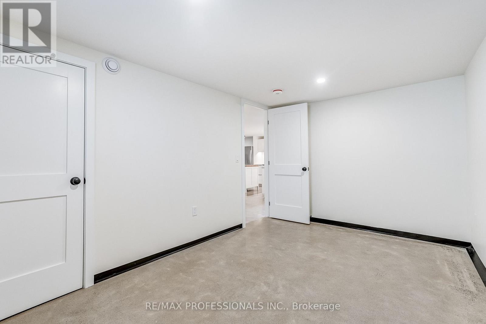 BSMT - 9 CASHMAN CRESCENT, Toronto (Rockcliffe-Smythe), Ontario, M6N4M6 — Photo 11