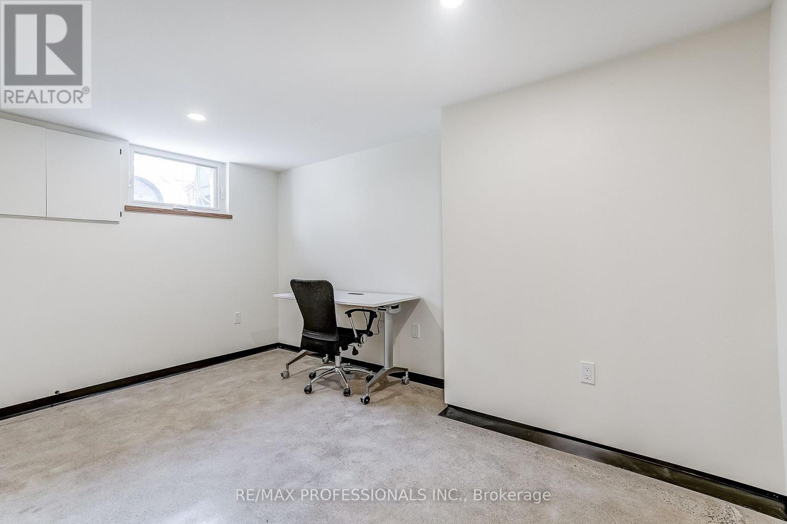 BSMT - 9 CASHMAN CRESCENT, Toronto (Rockcliffe-Smythe), Ontario, M6N4M6 — Photo 8