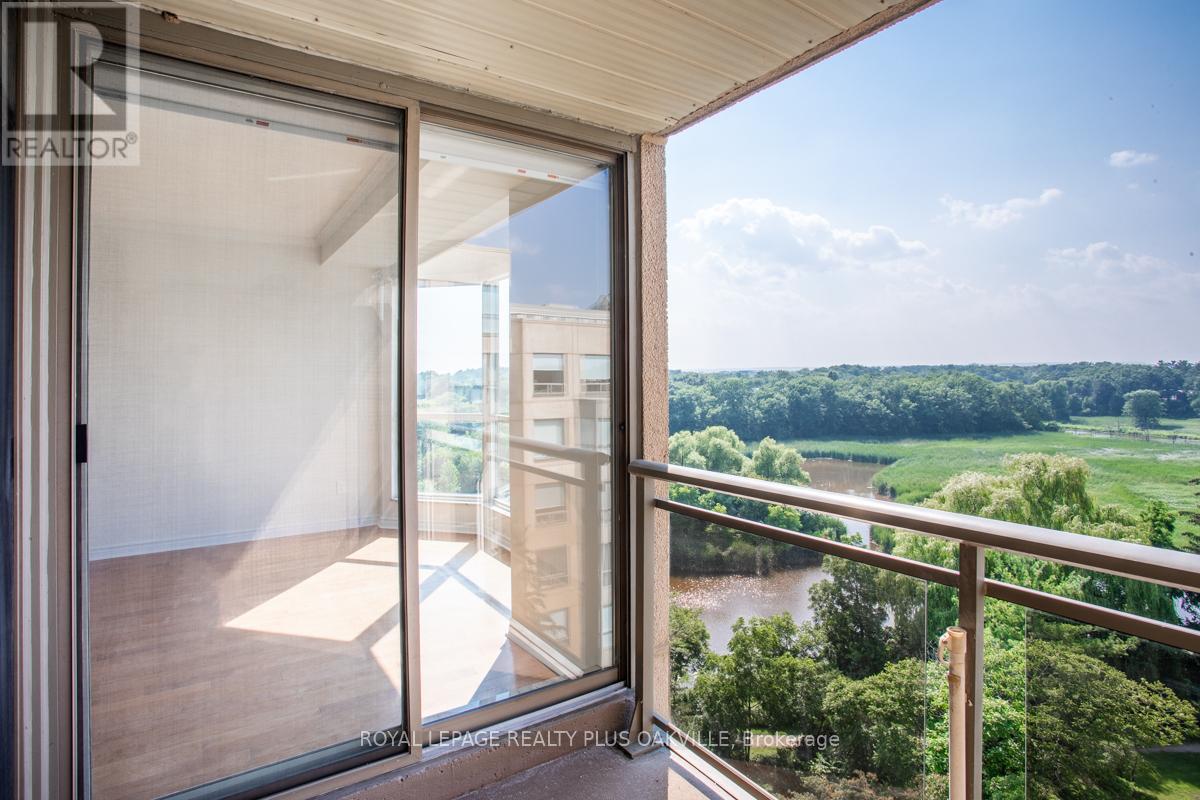 718 - 2511 LAKESHORE ROAD W, Oakville (BR Bronte), Ontario, L6L6L9 — Photo 33