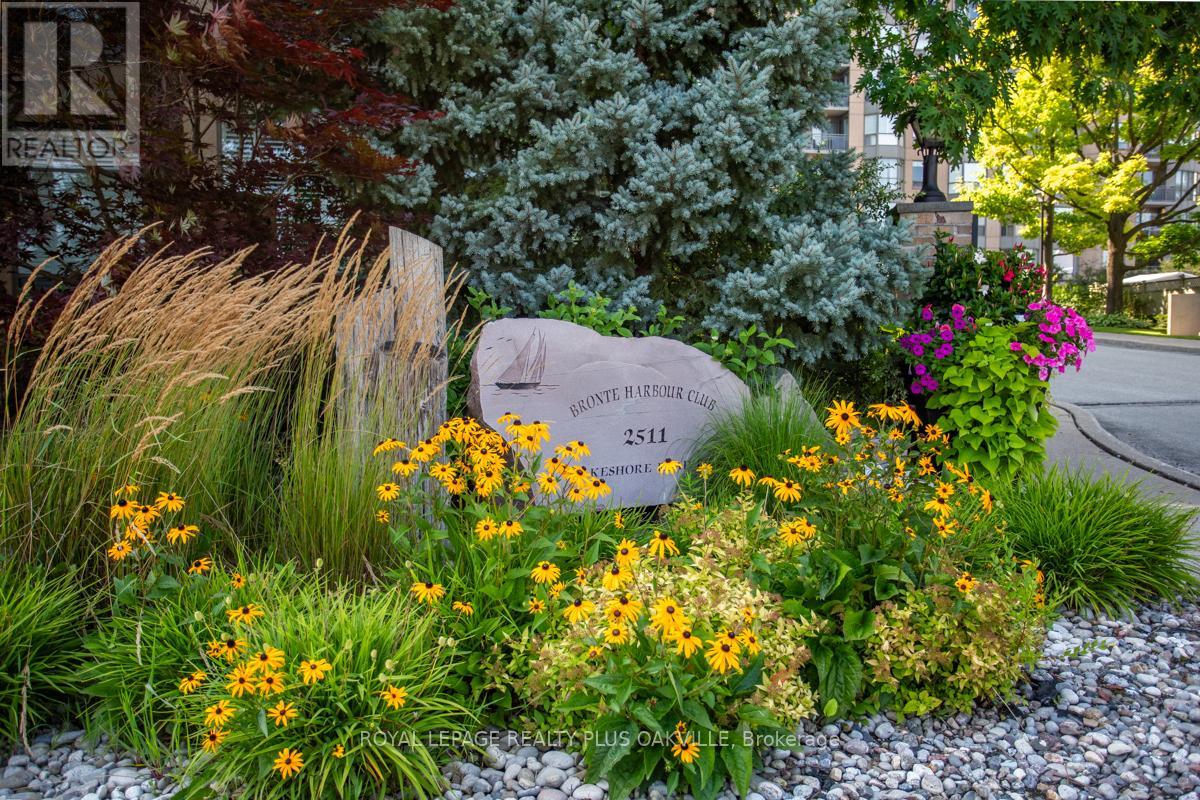 718 - 2511 LAKESHORE ROAD W, Oakville (BR Bronte), Ontario, L6L6L9 — Photo 4
