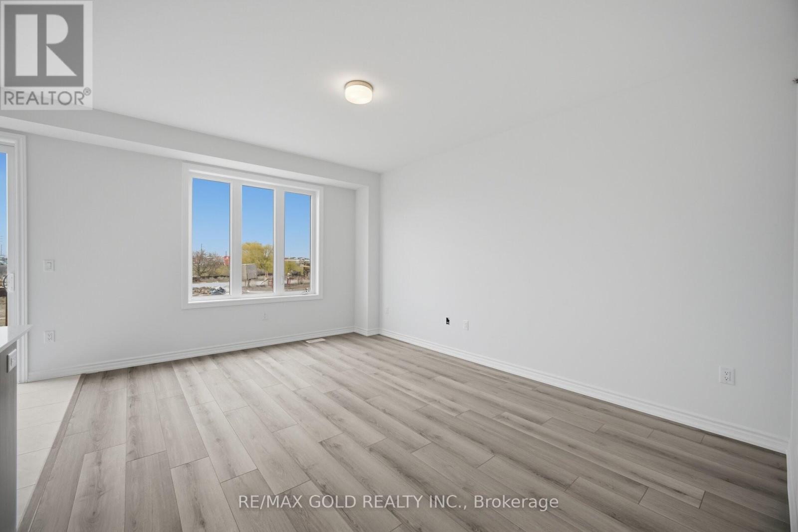 31 WATKINS ROAD, Brampton (Sandringham-Wellington North), Ontario, L6R4E3 — Photo 4