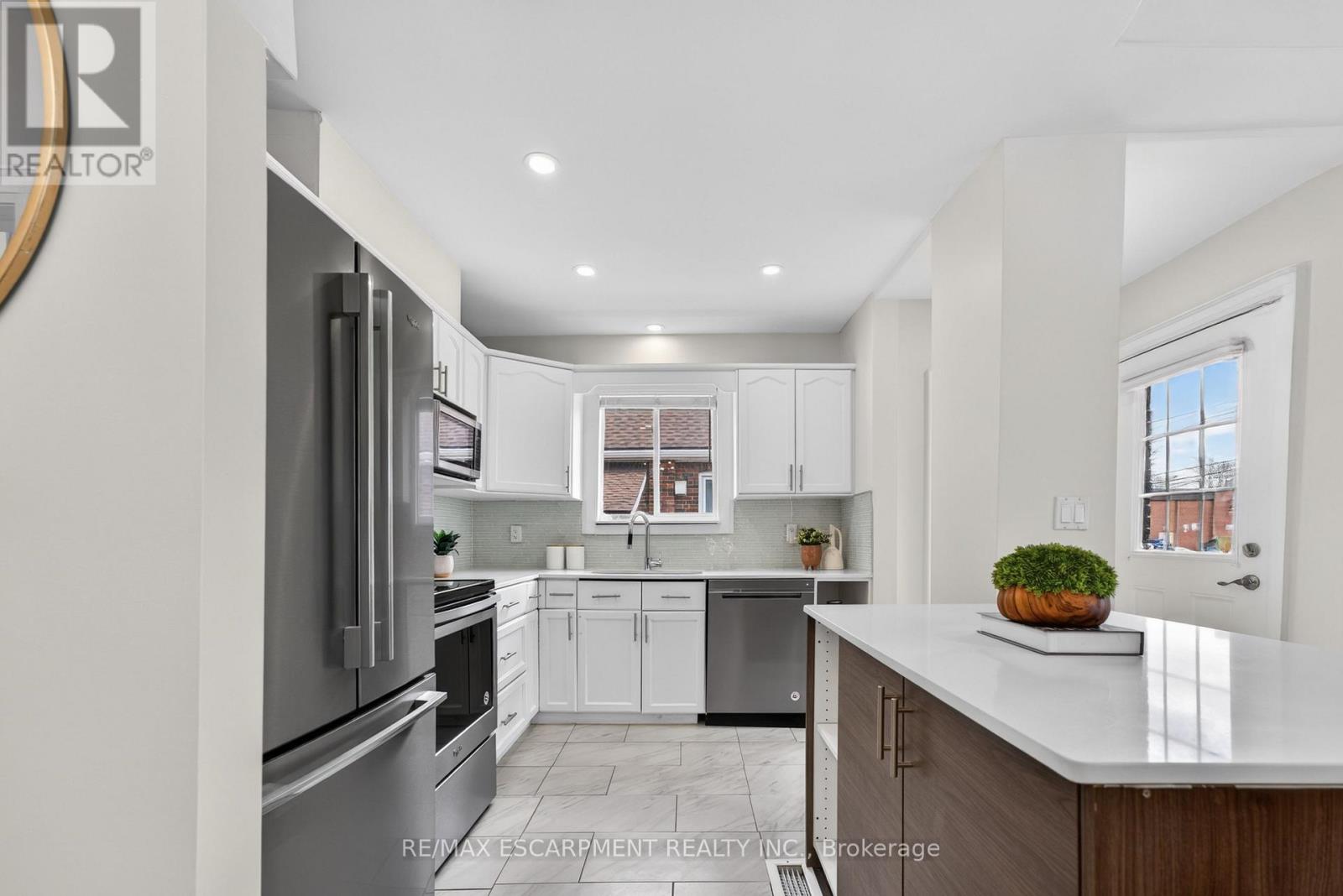 53 BRUCEDALE AVENUE E, Hamilton (Centremount), Ontario, L9A1N2 — Photo 18