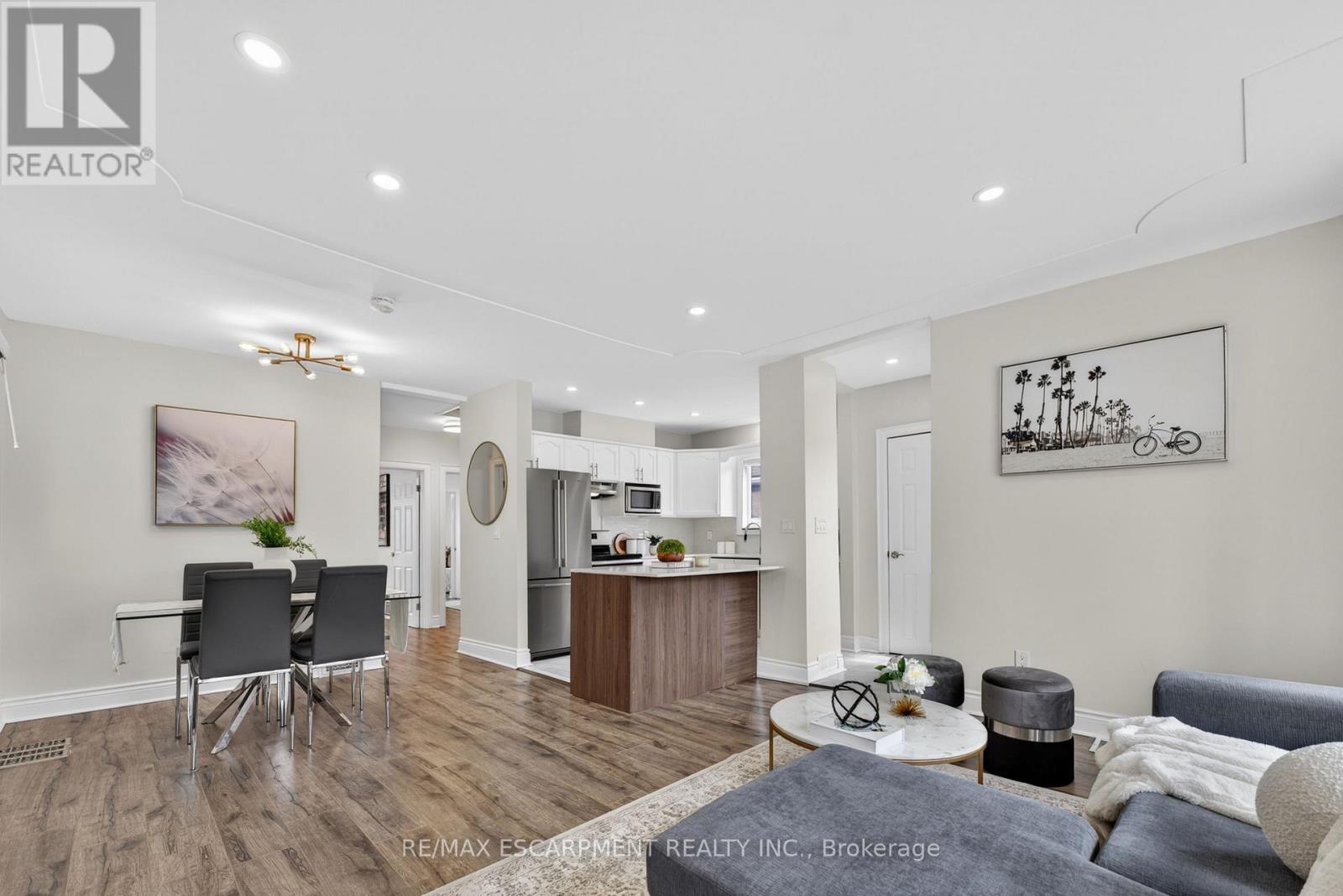 53 BRUCEDALE AVENUE E, Hamilton (Centremount), Ontario, L9A1N2 — Photo 6