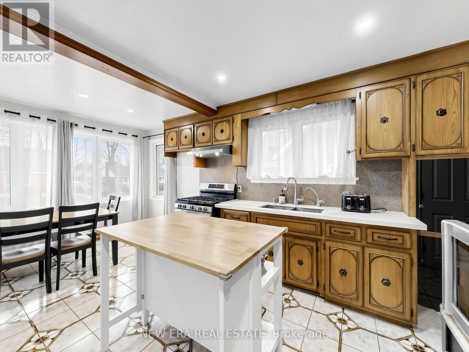 48 CHRISTOPHER DRIVE, Cambridge, Ontario, N1R4R6 — Photo 12