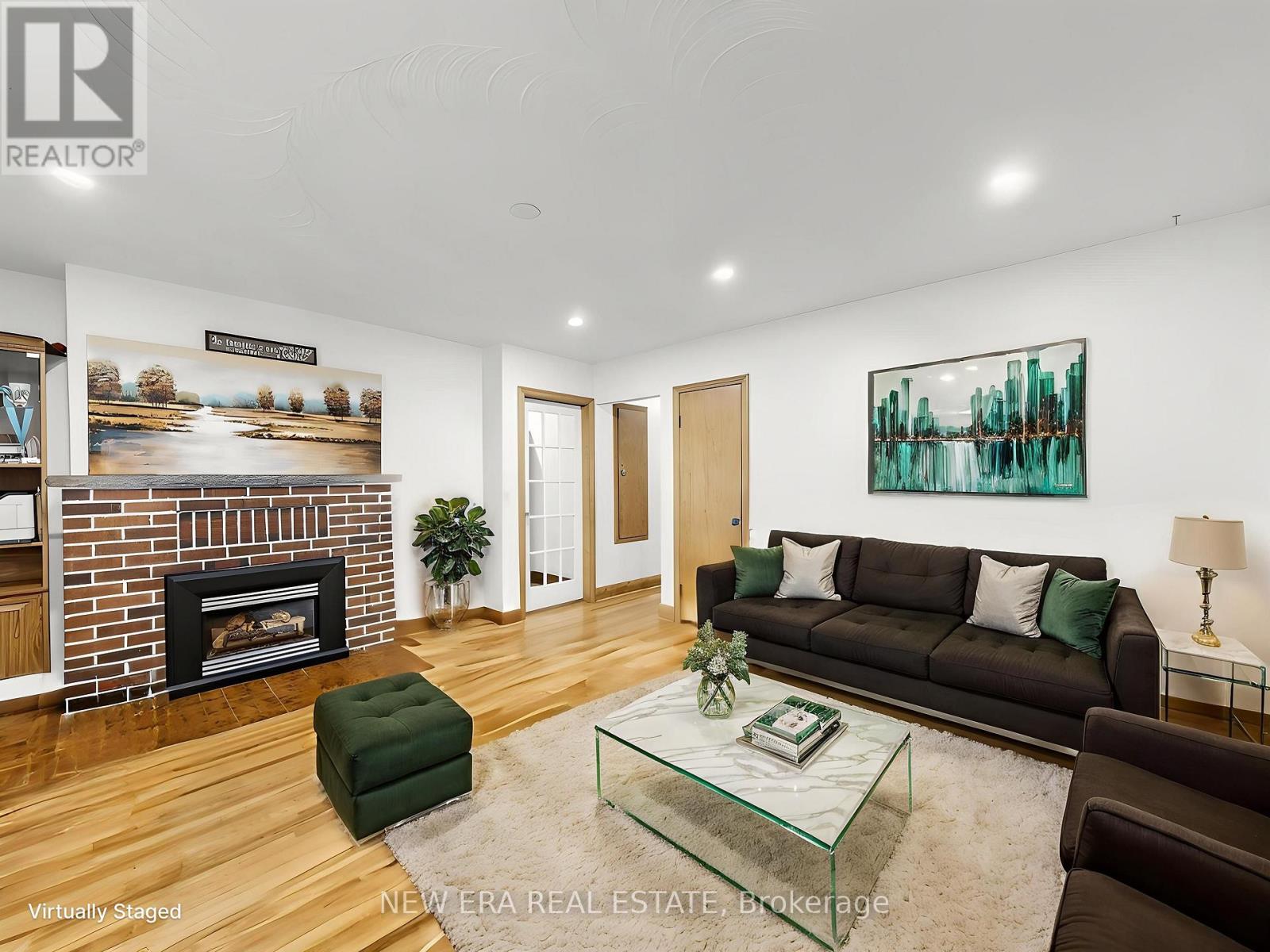 48 CHRISTOPHER DRIVE, Cambridge, Ontario, N1R4R6 — Photo 2