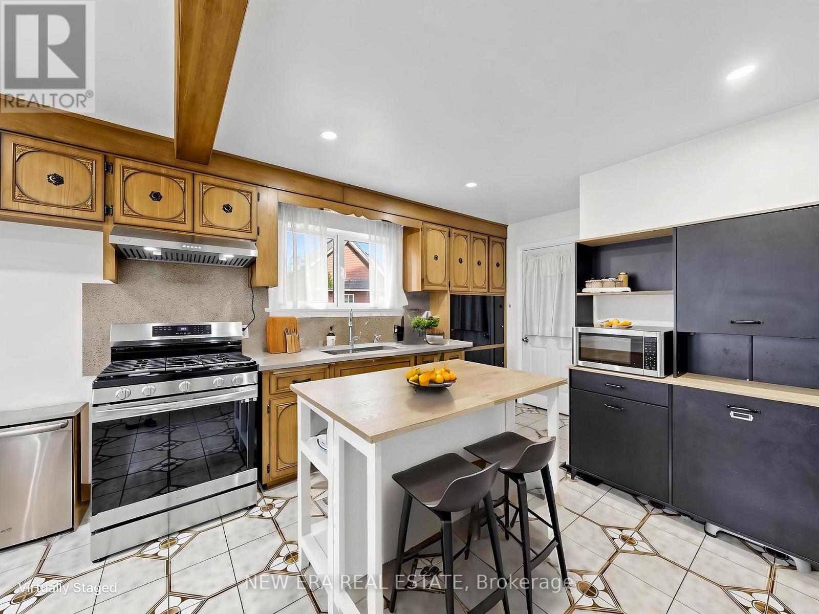 48 CHRISTOPHER DRIVE, Cambridge, Ontario, N1R4R6 — Photo 5