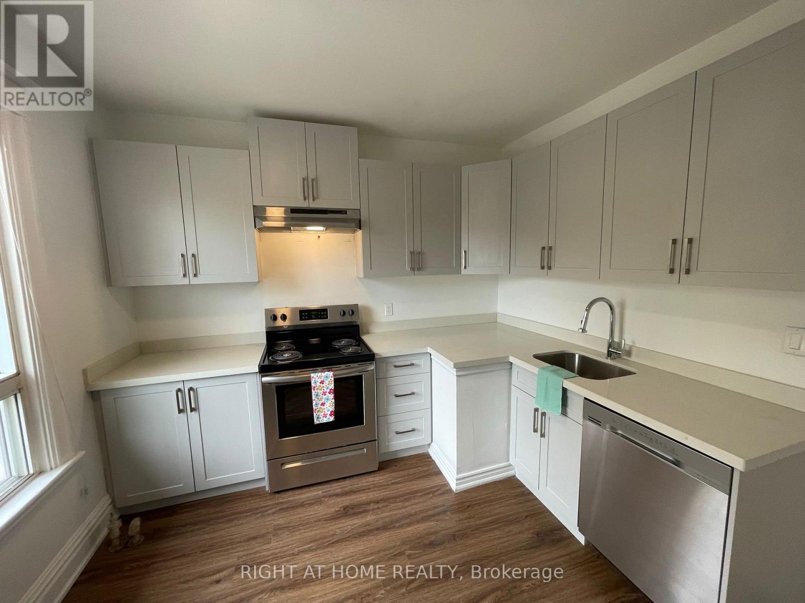 2 - 100 DUNSMURE ROAD, Hamilton (Stipley), Ontario, L8M1S4 — Photo 5