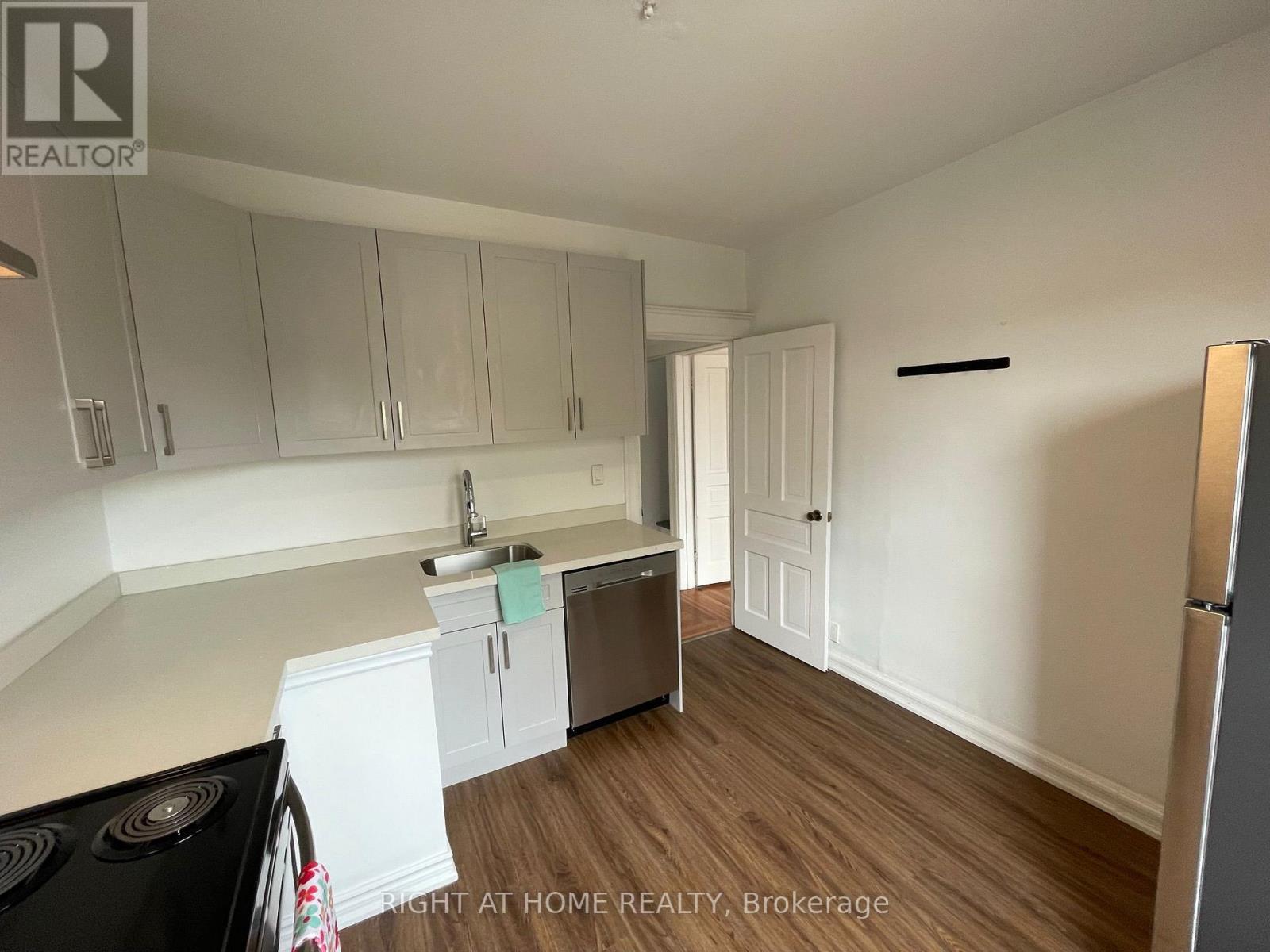 2 - 100 DUNSMURE ROAD, Hamilton (Stipley), Ontario, L8M1S4 — Photo 7