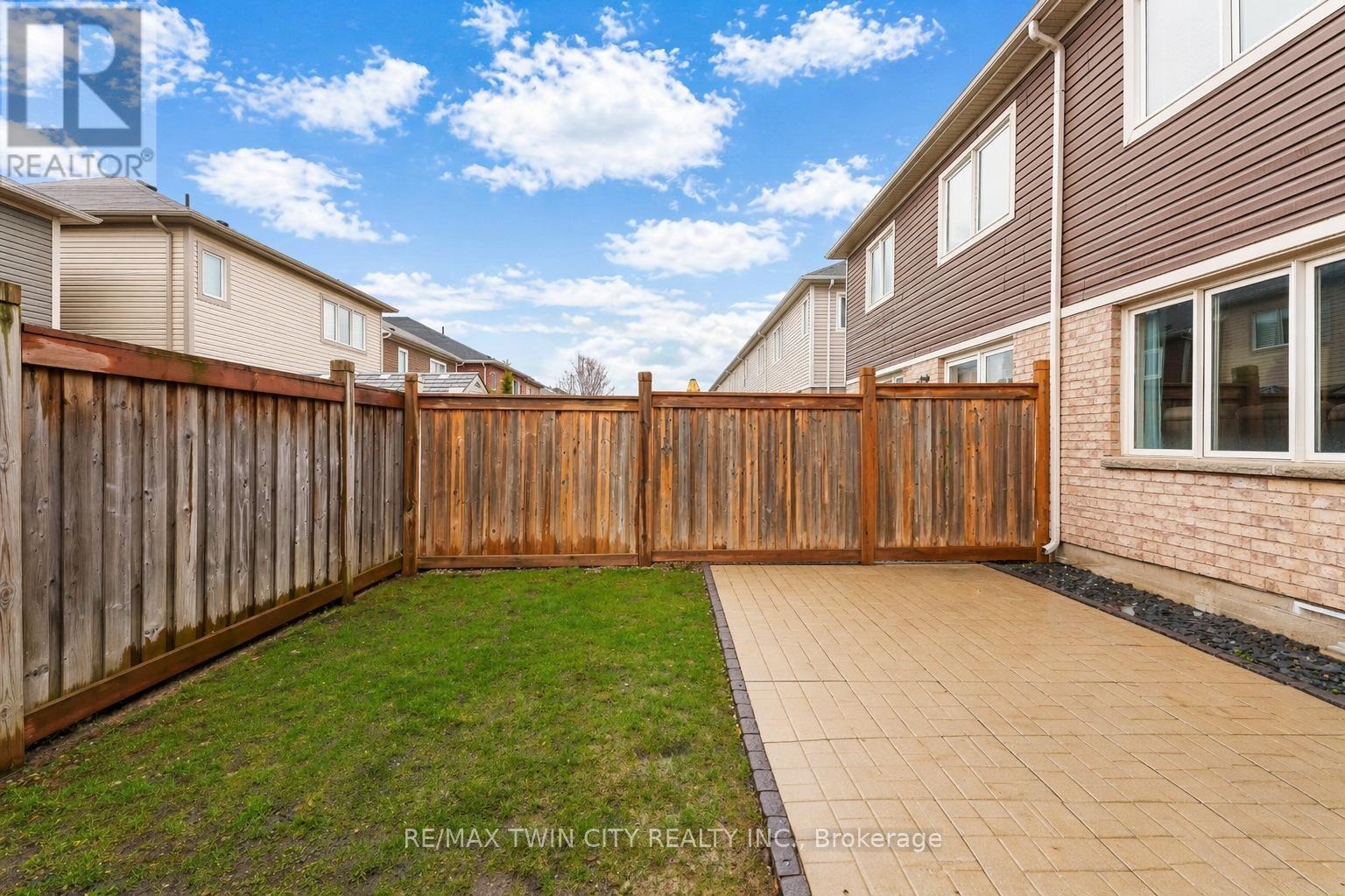 21 POSTMASTER DRIVE, Kitchener, Ontario, N2R0J2 — Photo 30