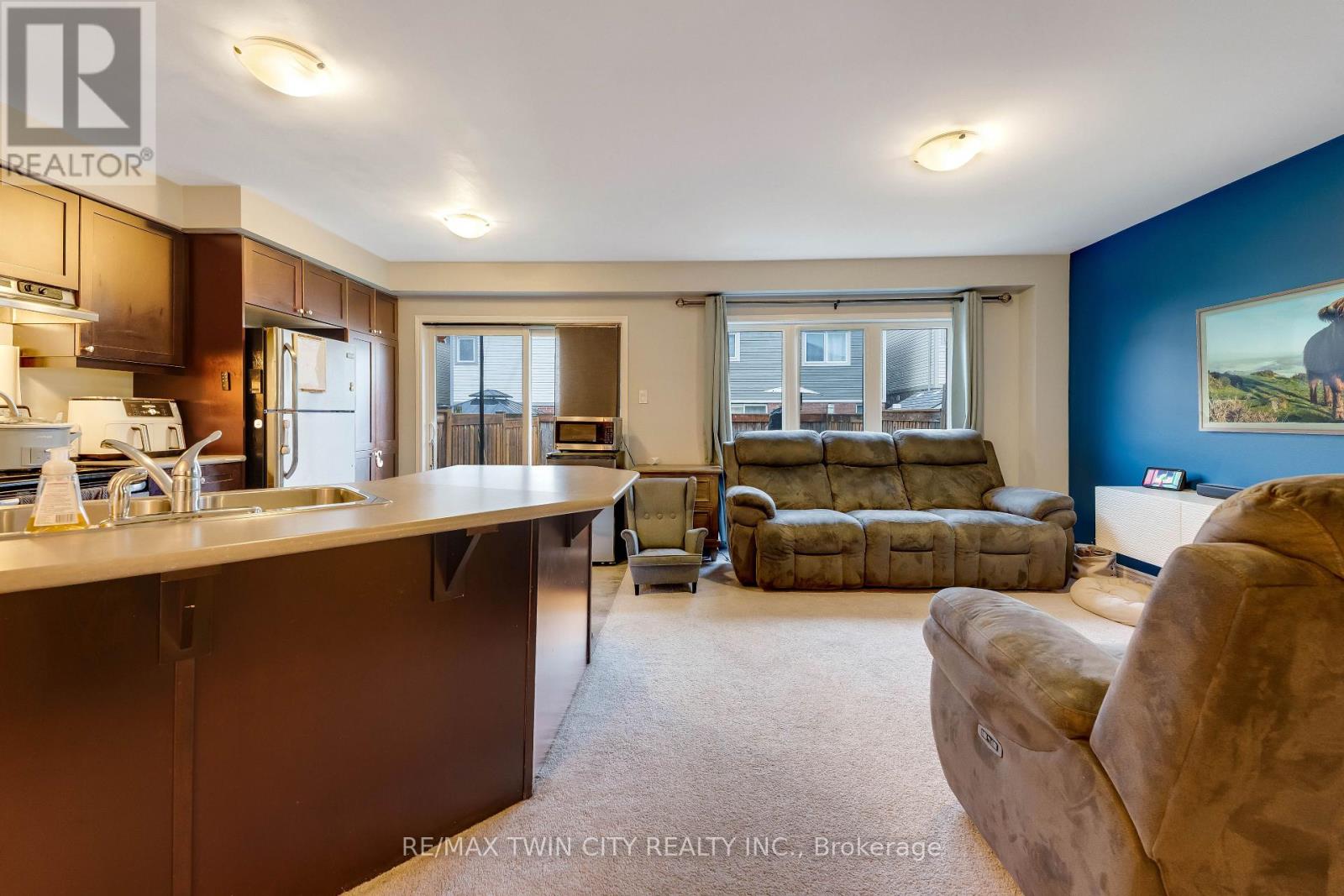 21 POSTMASTER DRIVE, Kitchener, Ontario, N2R0J2 — Photo 9