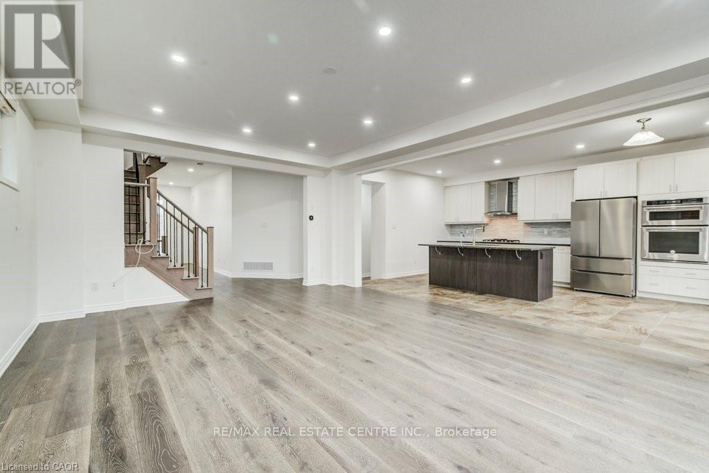 11 COMPASS TRAIL, Cambridge, Ontario, N3E0B7 — Photo 11