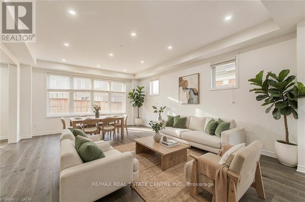 11 COMPASS TRAIL, Cambridge, Ontario, N3E0B7 — Photo 14