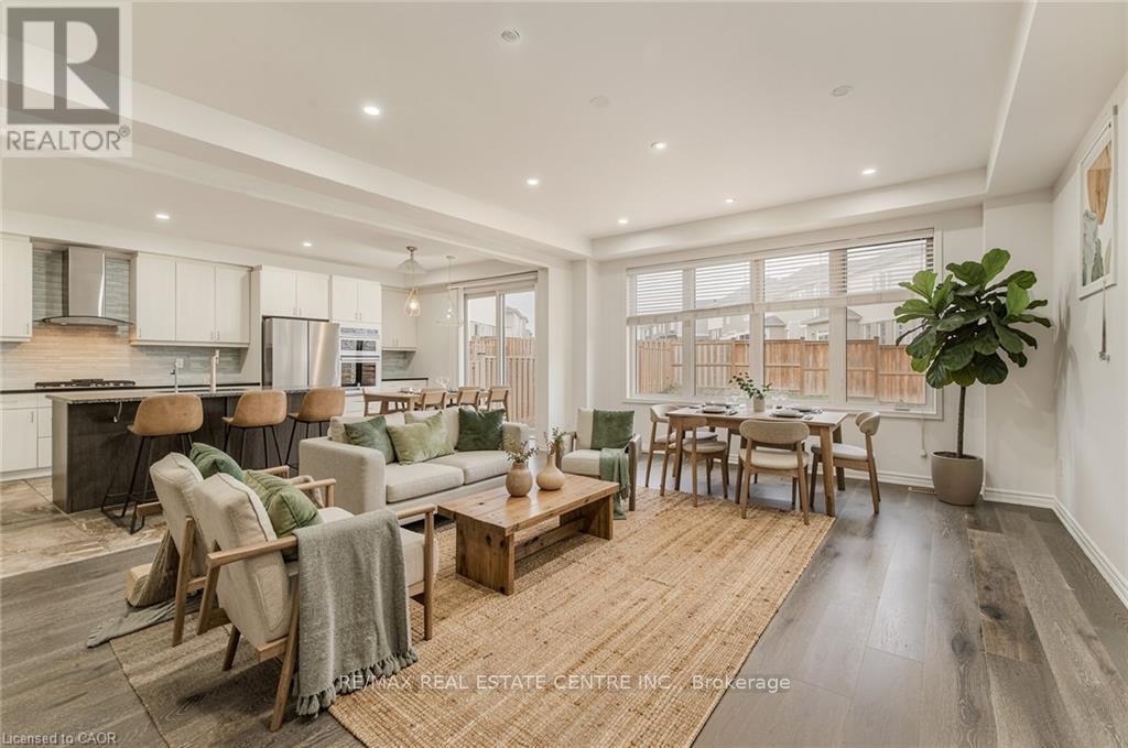 11 COMPASS TRAIL, Cambridge, Ontario, N3E0B7 — Photo 18