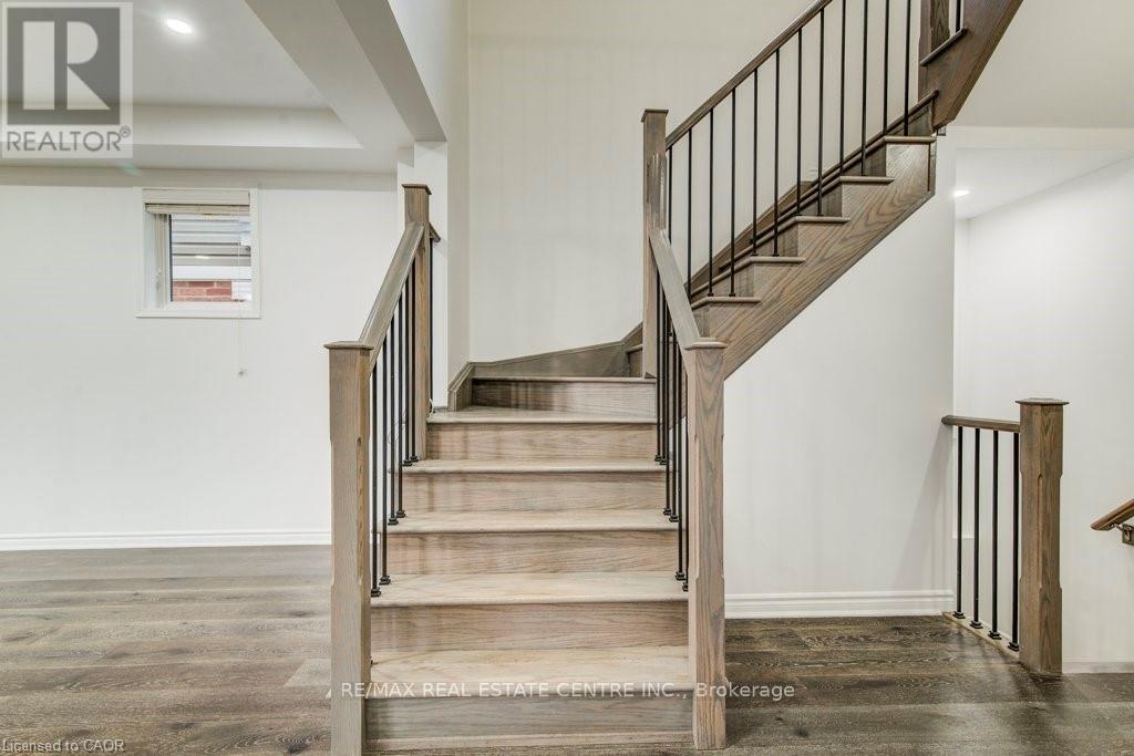 11 COMPASS TRAIL, Cambridge, Ontario, N3E0B7 — Photo 20