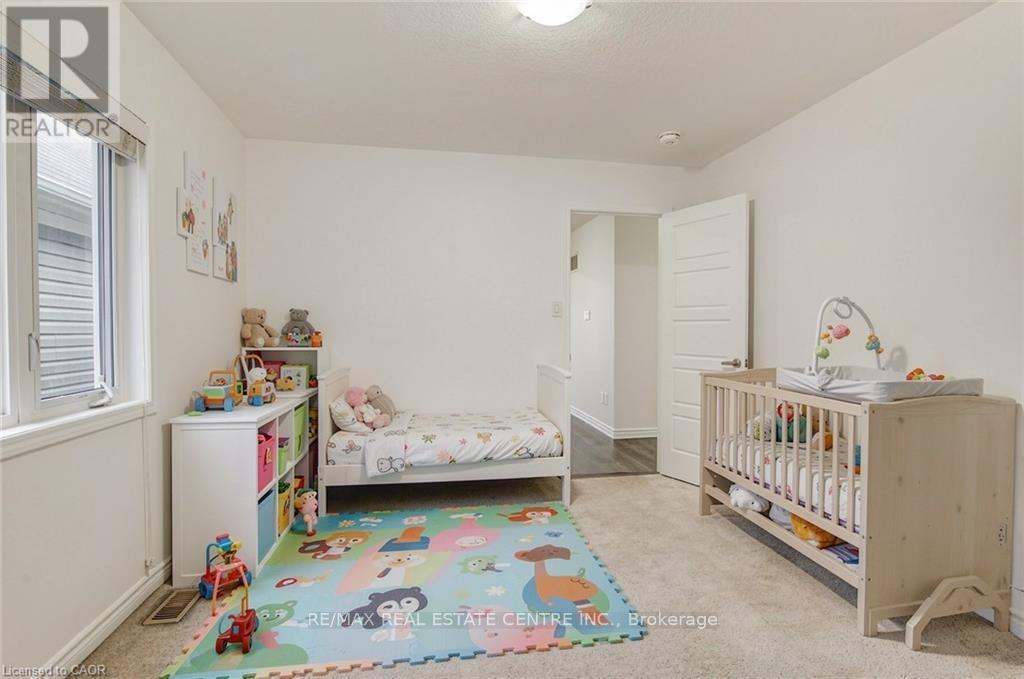 11 COMPASS TRAIL, Cambridge, Ontario, N3E0B7 — Photo 23