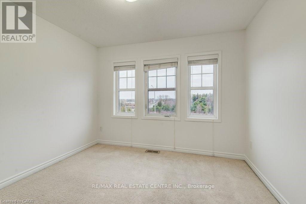 11 COMPASS TRAIL, Cambridge, Ontario, N3E0B7 — Photo 26