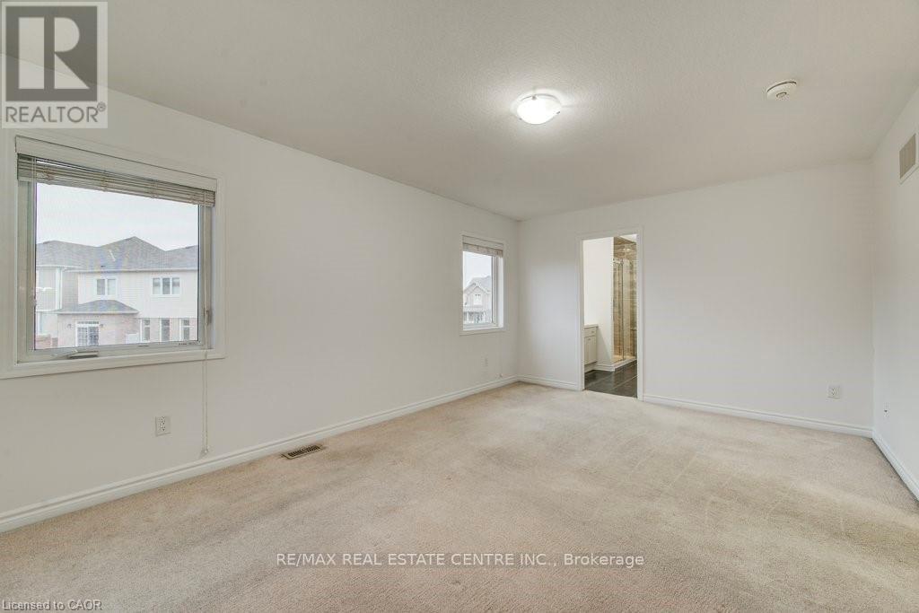 11 COMPASS TRAIL, Cambridge, Ontario, N3E0B7 — Photo 37