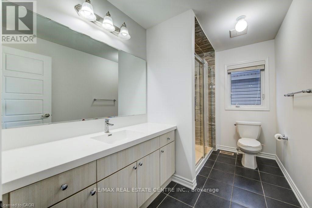 11 COMPASS TRAIL, Cambridge, Ontario, N3E0B7 — Photo 39