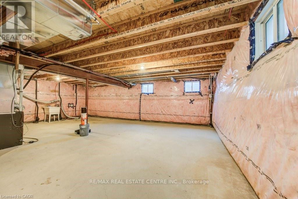 11 COMPASS TRAIL, Cambridge, Ontario, N3E0B7 — Photo 40