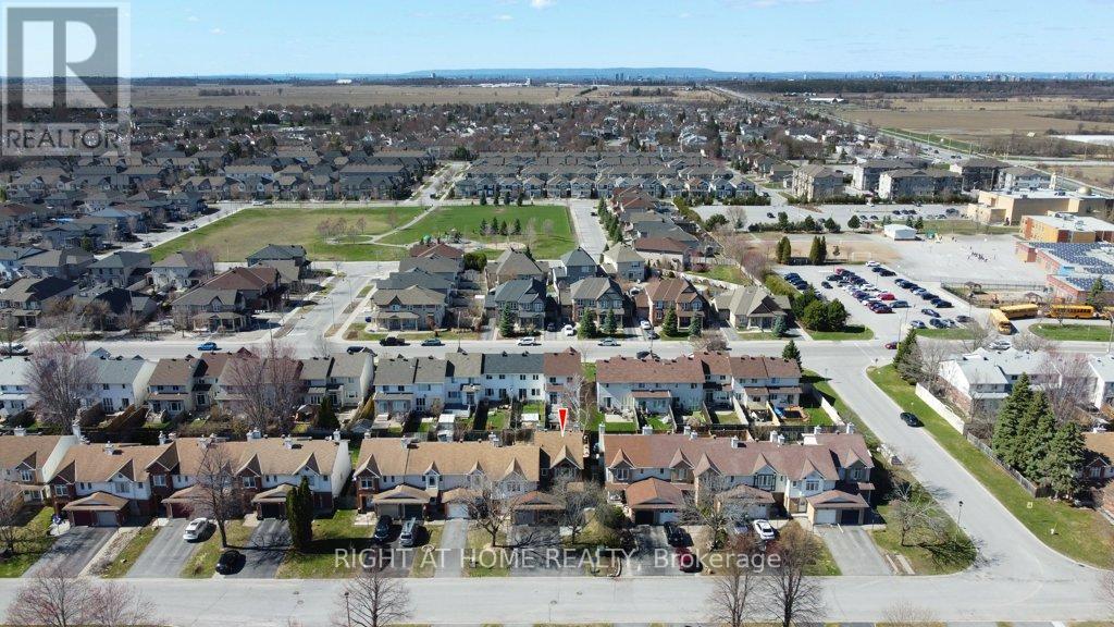 223 LONGSHIRE CIRCLE, Ottawa, Ontario, K2J4K8 — Photo 2