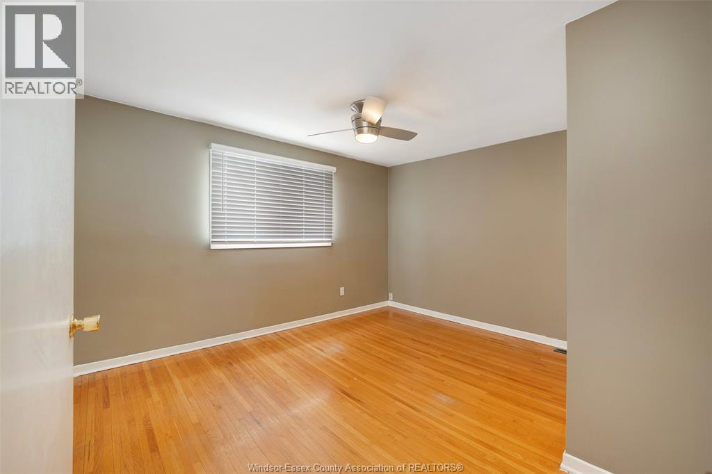 907 GLADSTONE AVENUE Unit# MAIN, Windsor, Ontario, N9A2R5 — Photo 17