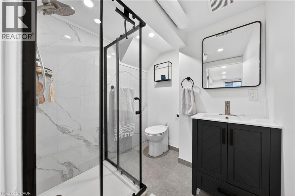 282 PARK Street, Kitchener, Ontario, N2G1N1 — Photo 38