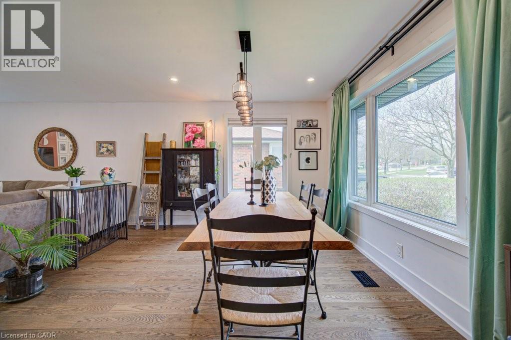 1486 AUGUSTINE Drive, Burlington, Ontario, L7P2N2 — Photo 15