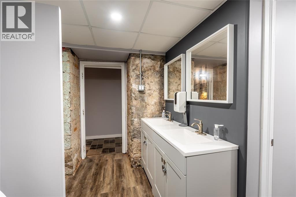 148 FRONT STREET North Unit# LOWER, Sarnia, Ontario, N7T5S3 — Photo 31