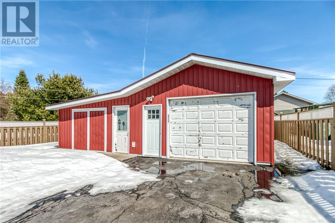 4680 Frontenac Crescent, Val Therese, Ontario, P3P1S3 — Photo 30