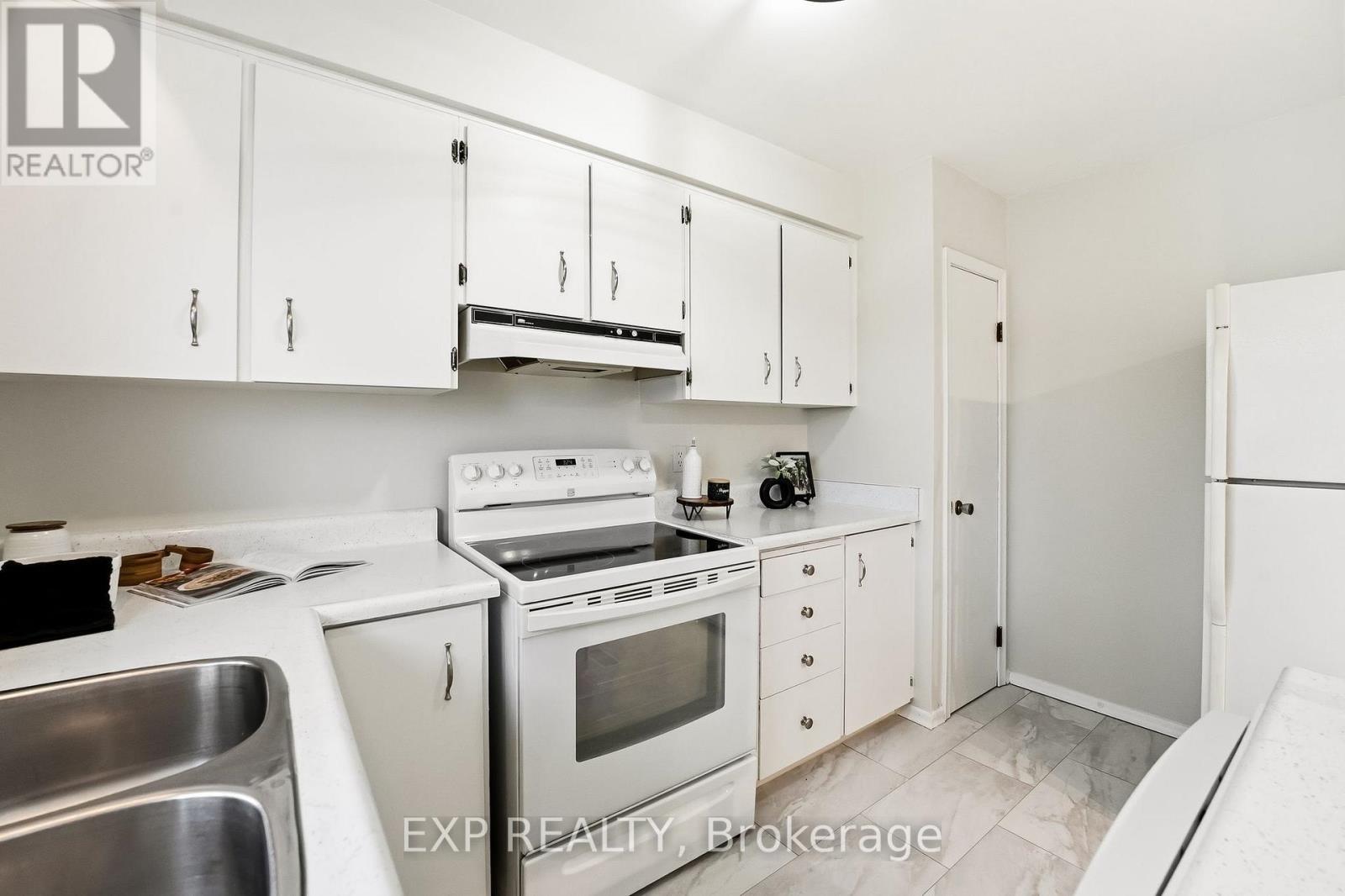 370 HILLCROFT STREET, Oshawa (O'Neill), Ontario, L1G2M2 — Photo 17