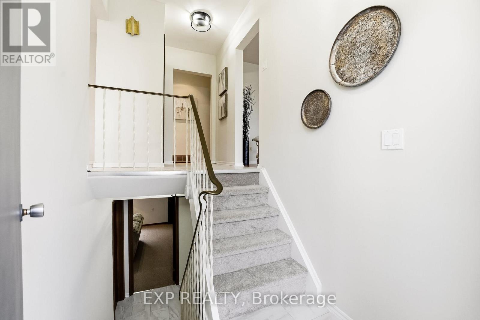 370 HILLCROFT STREET, Oshawa (O'Neill), Ontario, L1G2M2 — Photo 7