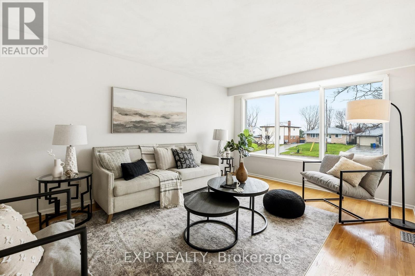 370 HILLCROFT STREET, Oshawa (O'Neill), Ontario, L1G2M2 — Photo 9