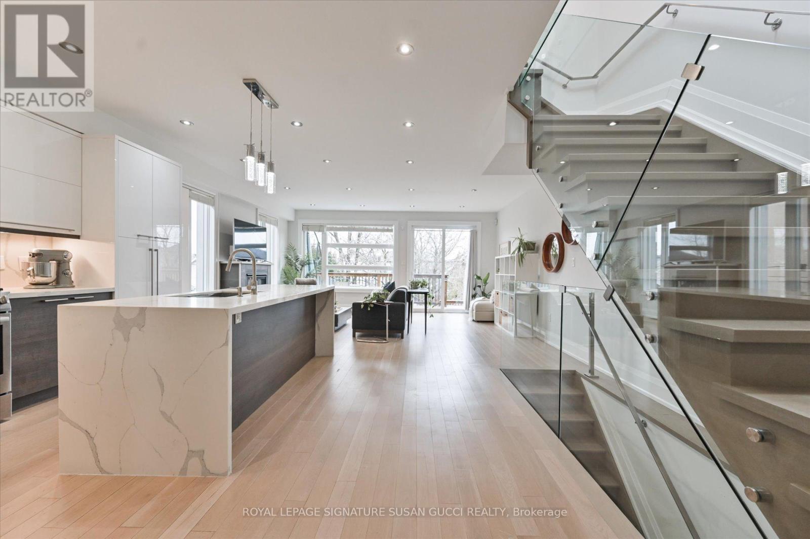 69 HOLMSTEAD AVENUE, Toronto (O'Connor-Parkview), Ontario, M4B1T3 — Photo 12