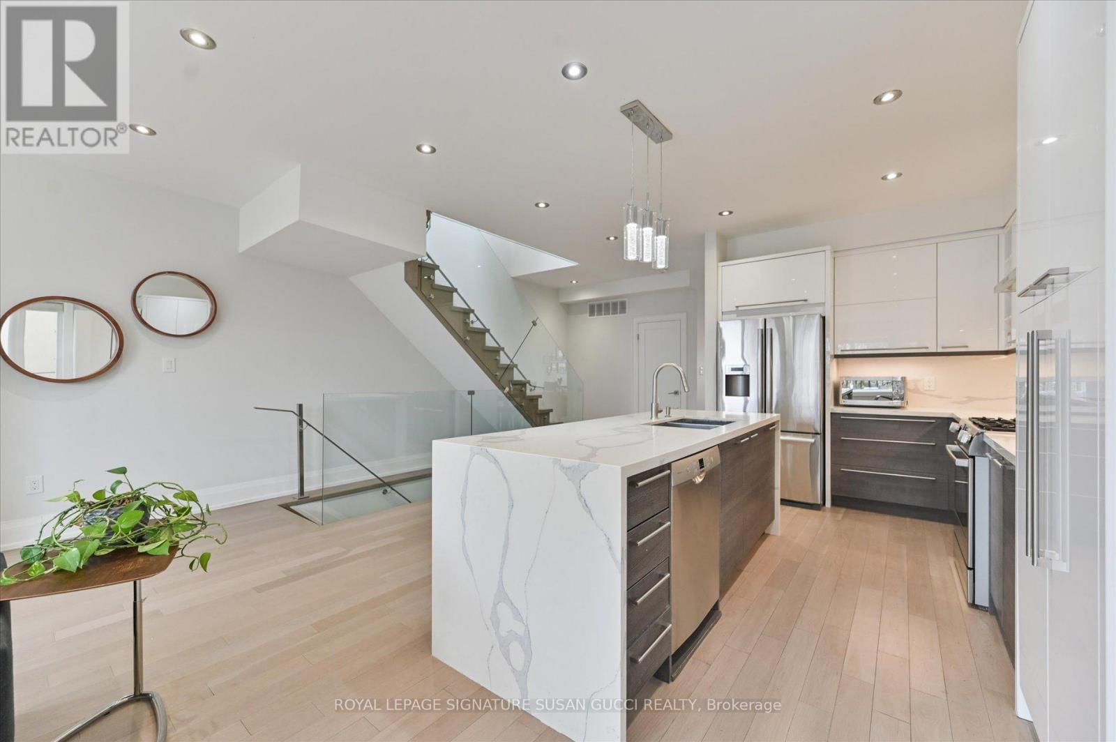 69 HOLMSTEAD AVENUE, Toronto (O'Connor-Parkview), Ontario, M4B1T3 — Photo 13