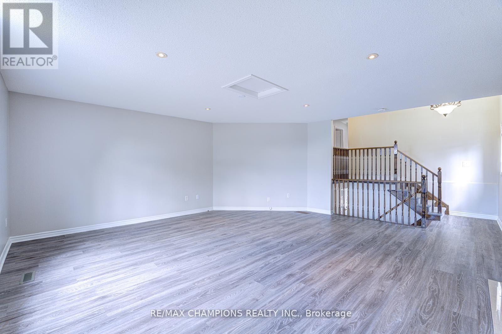 20 BELL STREET, Barrie (Ardagh), Ontario, L4N0J2 — Photo 18