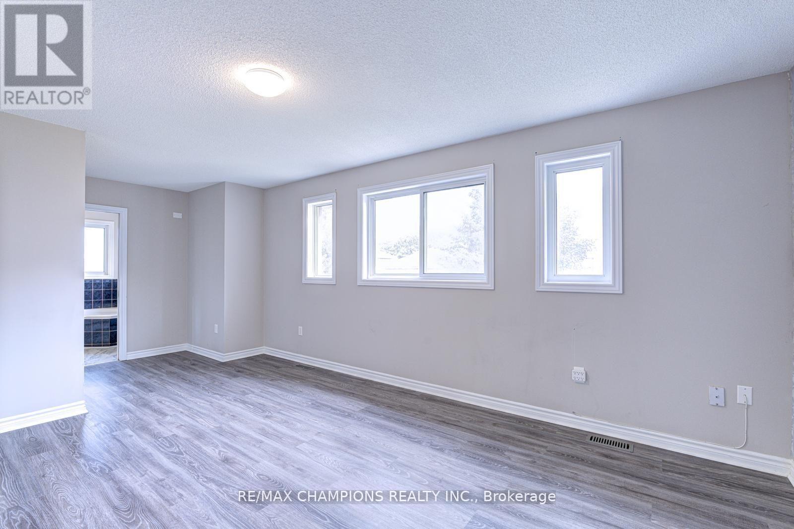 20 BELL STREET, Barrie (Ardagh), Ontario, L4N0J2 — Photo 34