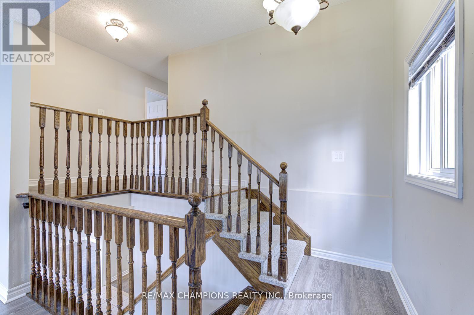 20 BELL STREET, Barrie (Ardagh), Ontario, L4N0J2 — Photo 35