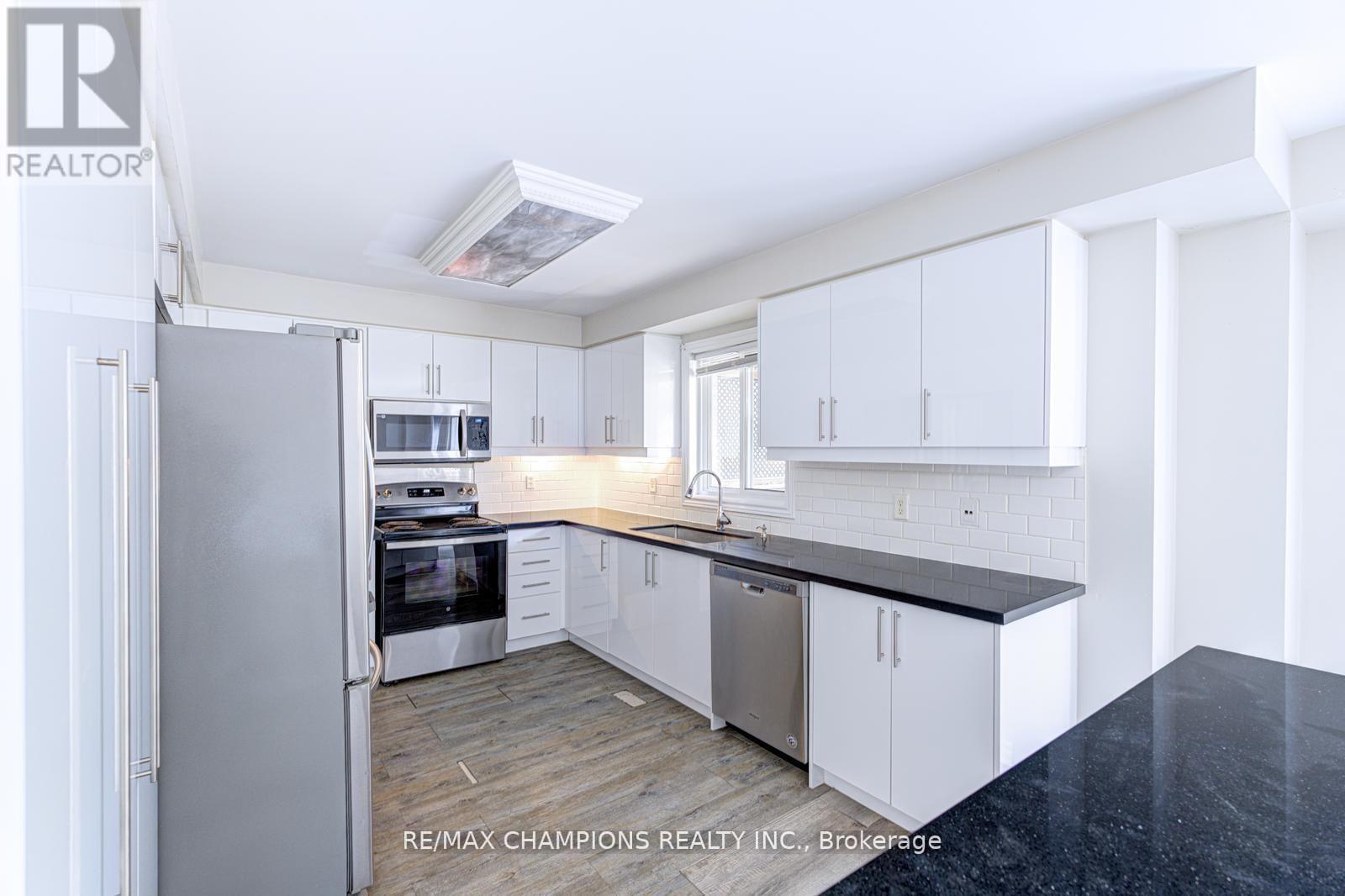 20 BELL STREET, Barrie (Ardagh), Ontario, L4N0J2 — Photo 39