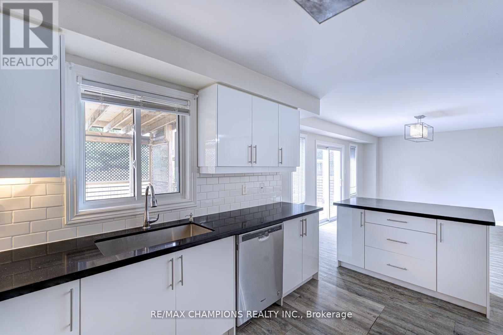 20 BELL STREET, Barrie (Ardagh), Ontario, L4N0J2 — Photo 43