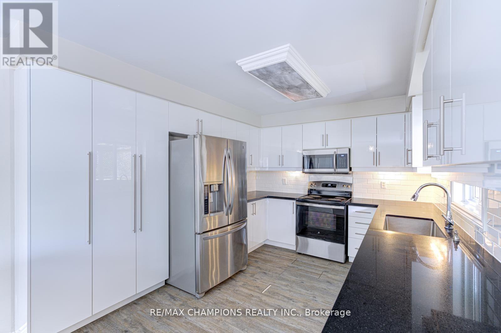 20 BELL STREET, Barrie (Ardagh), Ontario, L4N0J2 — Photo 7