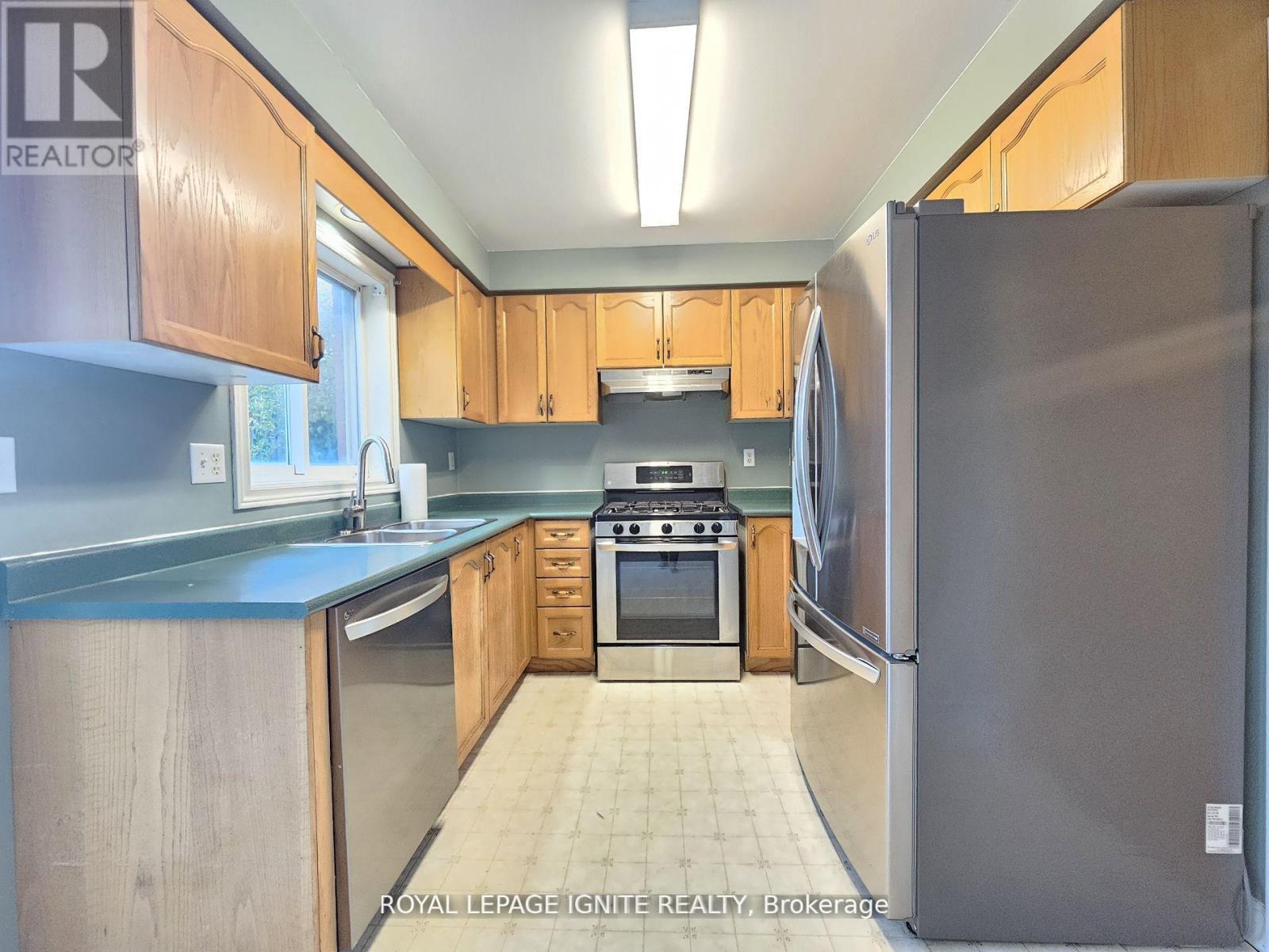 60 PRESSED BRICK DRIVE, Brampton (Brampton North), Ontario, L6V4K3 — Photo 6