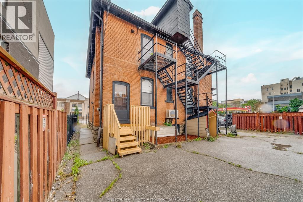 961 OUELLETTE AVENUE Unit# 2, Windsor, Ontario, N9A4J5 — Photo 39