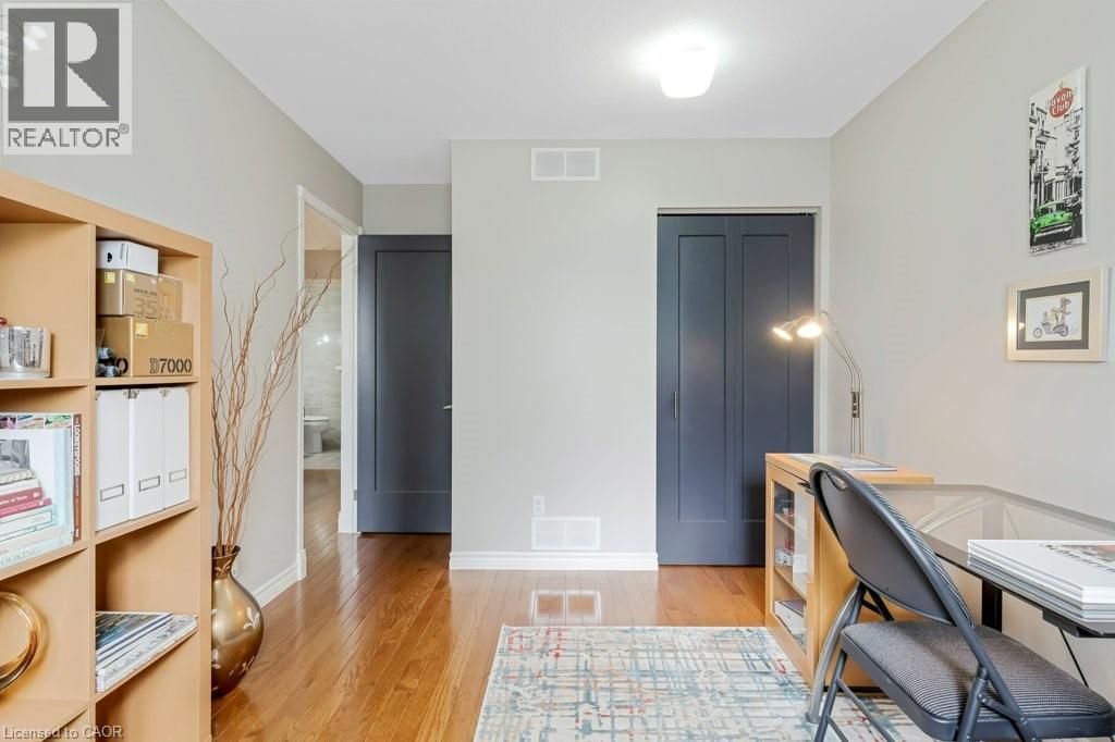 56 DAWN Crescent, Cambridge, Ontario, N3C4A9 — Photo 18