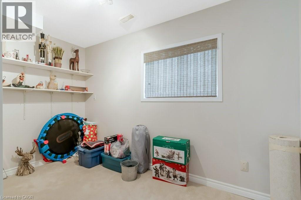 56 DAWN Crescent, Cambridge, Ontario, N3C4A9 — Photo 29