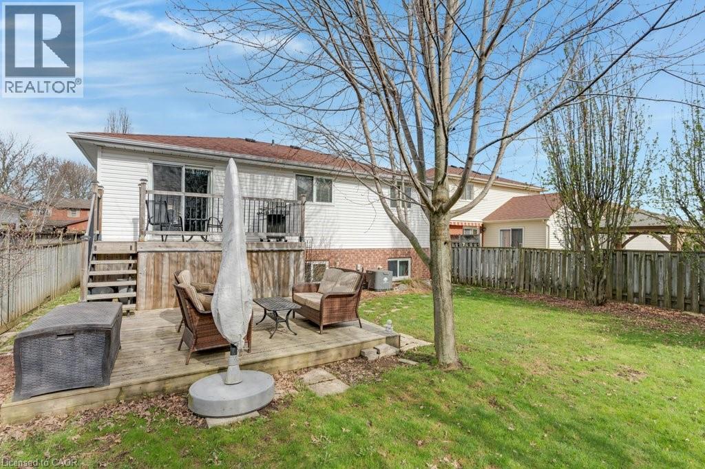 56 DAWN Crescent, Cambridge, Ontario, N3C4A9 — Photo 34