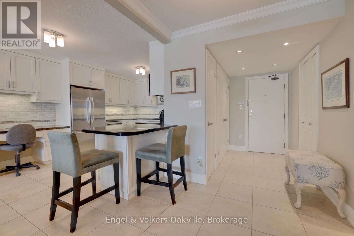 205 - 2180 MARINE DRIVE, Oakville (BR Bronte), Ontario, L6L5V2 — Photo 11